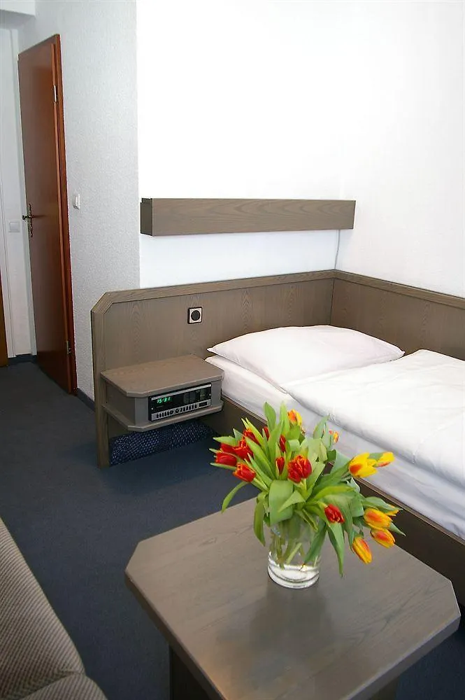Hotel Paris Düsseldorf 3*,